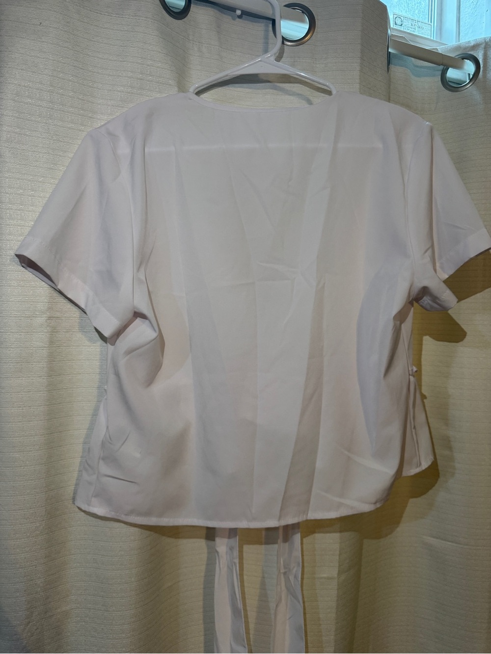 Short-Sleeve Tie-Back Blouse in Light Pink